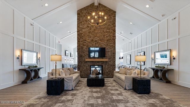 283 Mantoloking Drive, Jackson, NJ 08527