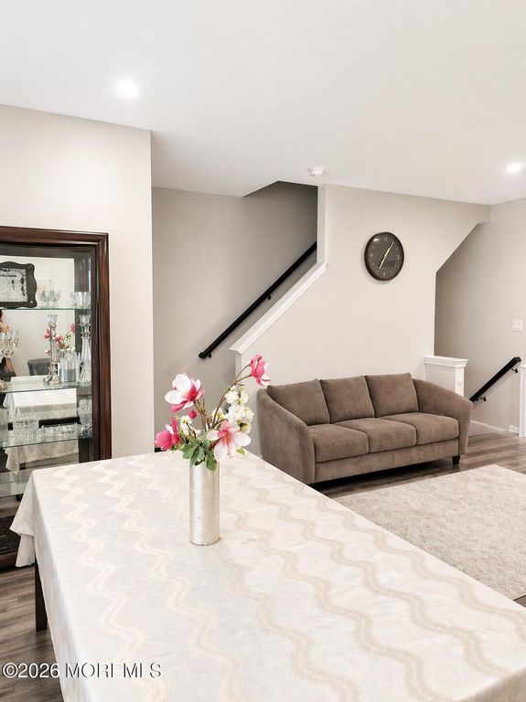 283 Mantoloking Drive, Jackson, NJ 08527