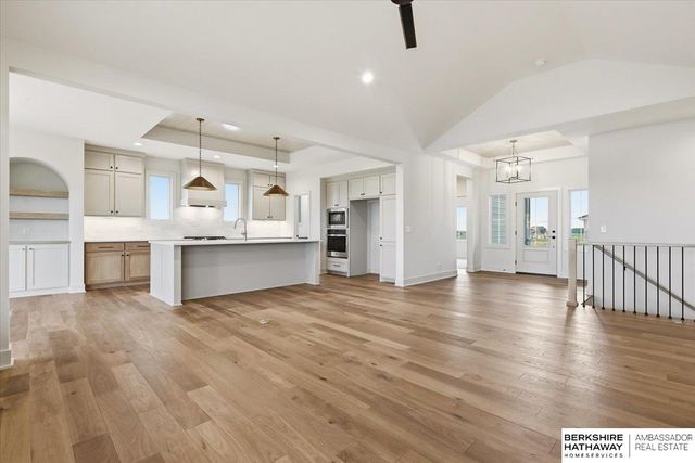 5920 N 198th Street, Elkhorn, NE 68022