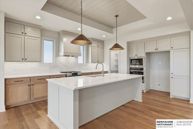 5920 N 198th Street, Elkhorn, NE 68022
