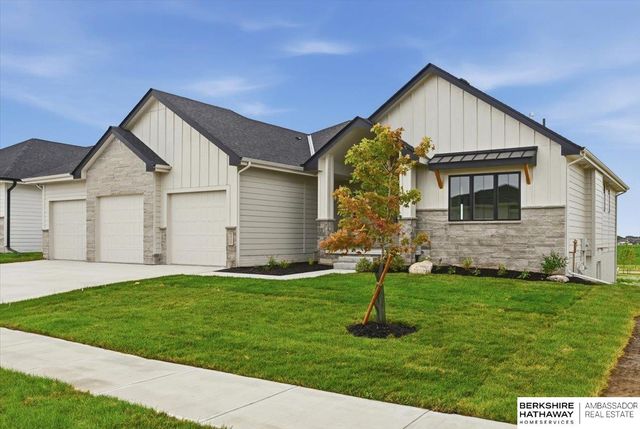 5920 N 198th Street, Elkhorn, NE 68022