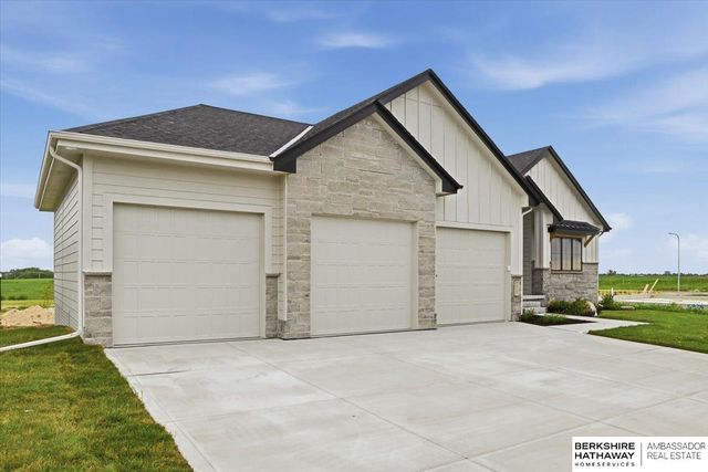 5920 N 198th Street, Elkhorn, NE 68022