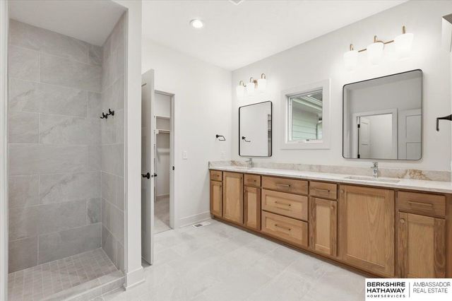 5920 N 198th Street, Elkhorn, NE 68022