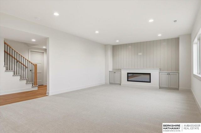 5920 N 198th Street, Elkhorn, NE 68022
