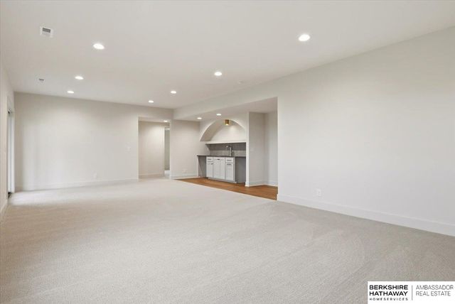 5920 N 198th Street, Elkhorn, NE 68022