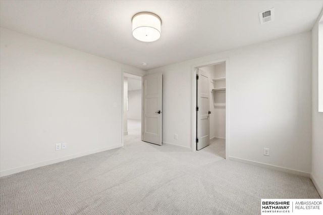 5920 N 198th Street, Elkhorn, NE 68022