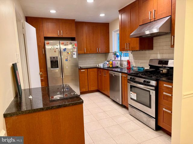 5117 BRENTFORD DR, Rockville, MD 20852