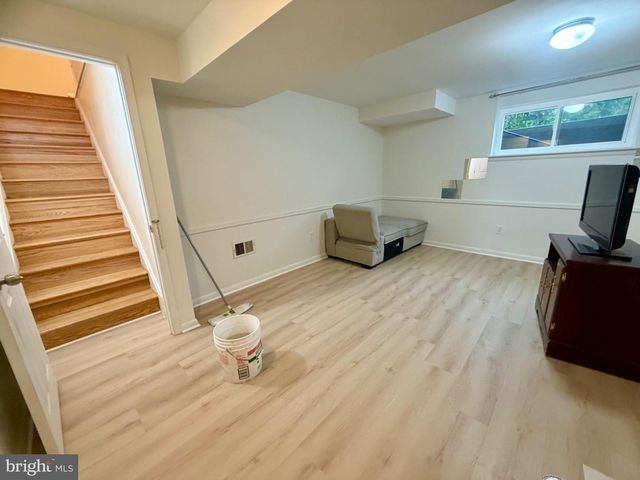 5117 BRENTFORD DR, Rockville, MD 20852