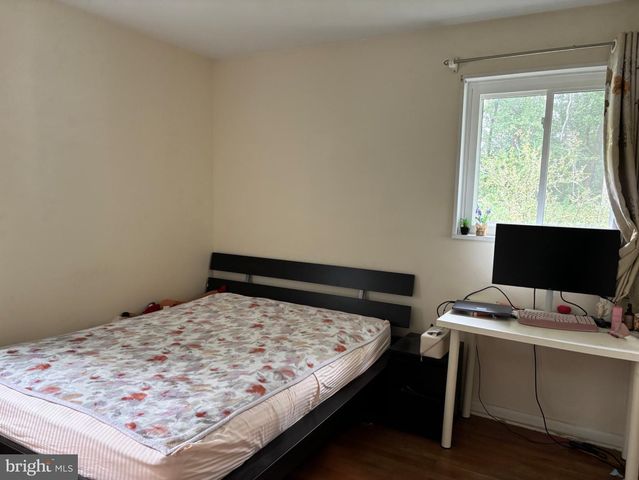 5117 BRENTFORD DR, Rockville, MD 20852