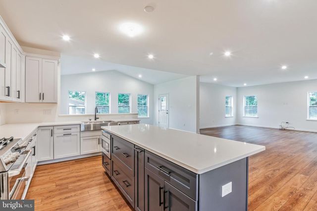 180 LOCKTOWN-SERGEANTSVILLE RD, Stockton, NJ 08559