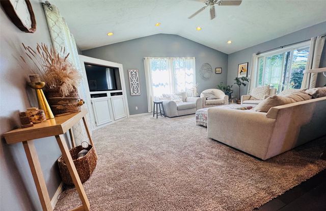 4908 FOXBORO Court, Erie, PA 16510