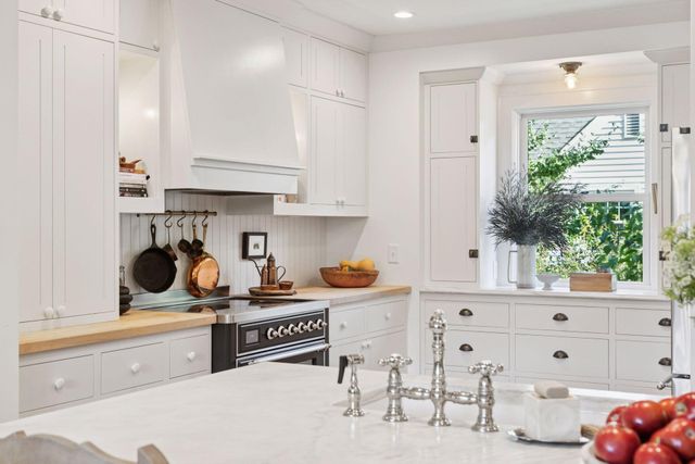 4926 Johnson Avenue, White Bear Lake, MN 55110