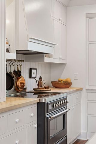 4926 Johnson Avenue, White Bear Lake, MN 55110