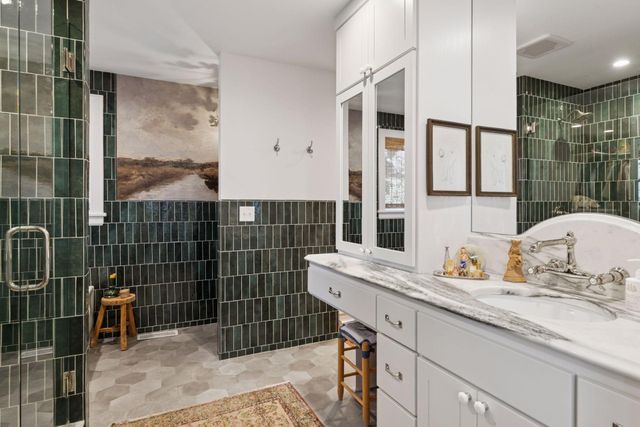 4926 Johnson Avenue, White Bear Lake, MN 55110