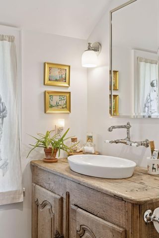 4926 Johnson Avenue, White Bear Lake, MN 55110