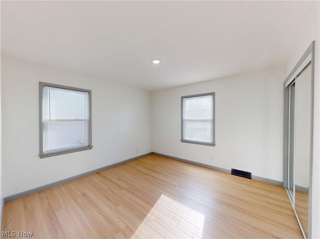 28507 Lakeshore Boulevard, Willowick, OH 44095