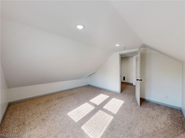 28507 Lakeshore Boulevard, Willowick, OH 44095