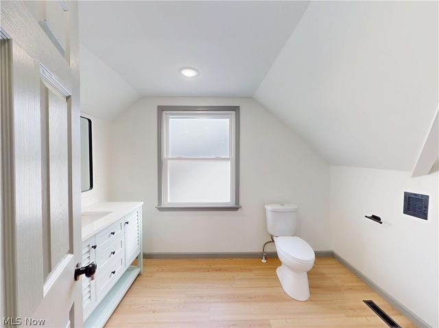 28507 Lakeshore Boulevard, Willowick, OH 44095