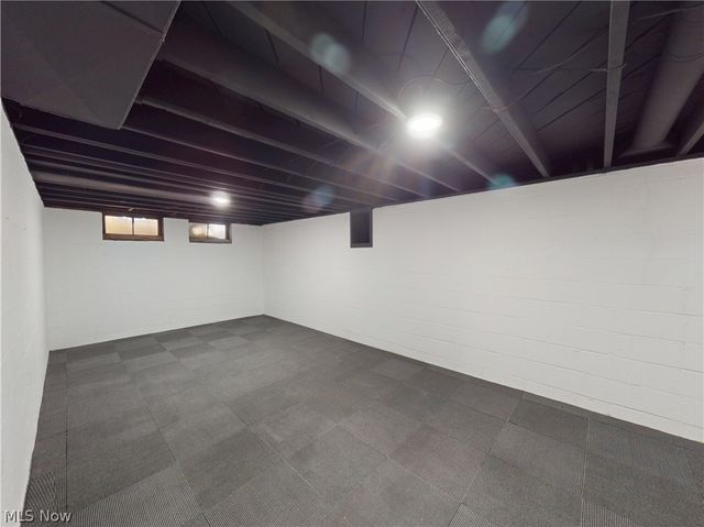 28507 Lakeshore Boulevard, Willowick, OH 44095