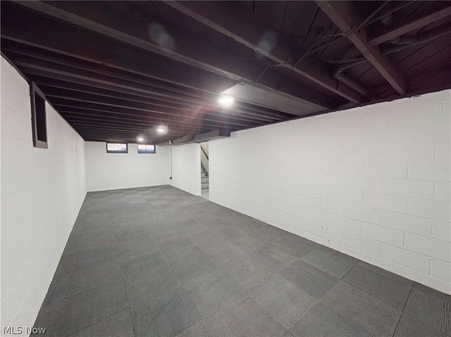 28507 Lakeshore Boulevard, Willowick, OH 44095