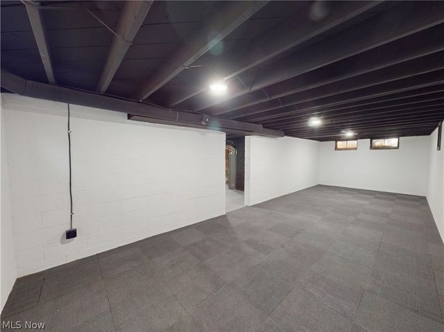 28507 Lakeshore Boulevard, Willowick, OH 44095