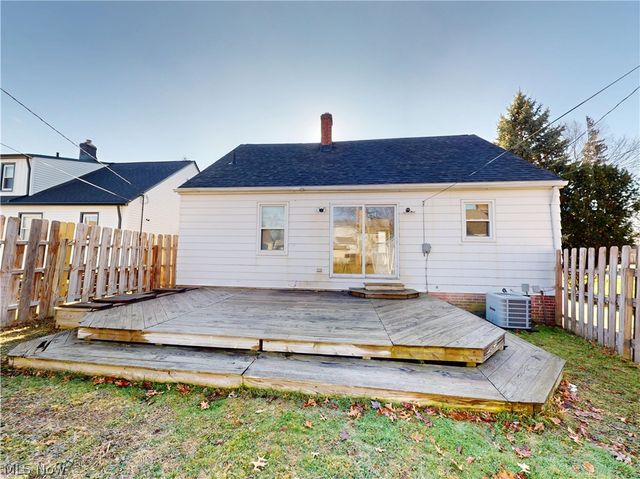 28507 Lakeshore Boulevard, Willowick, OH 44095