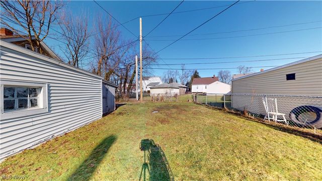 28507 Lakeshore Boulevard, Willowick, OH 44095