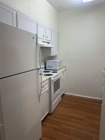 7009 N Holiday Drive 7009, Galveston, TX 77550