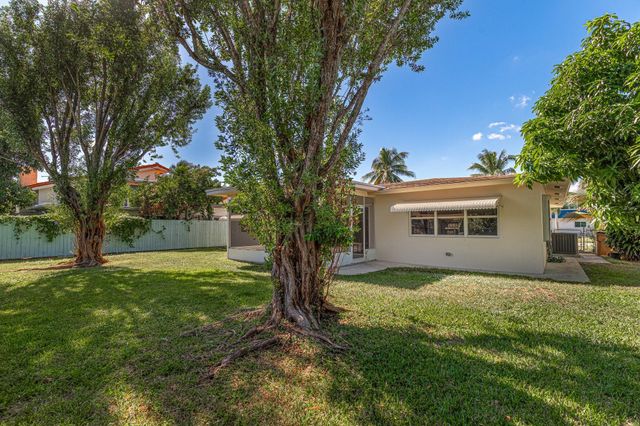 28 SE 8TH Avenue, Deerfield Beach, FL 33441