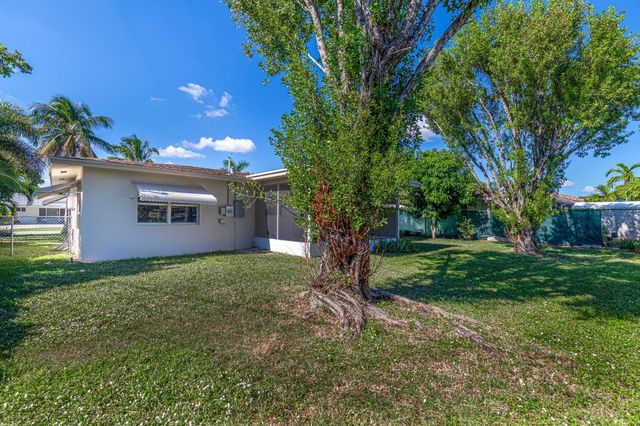 28 SE 8TH Avenue, Deerfield Beach, FL 33441