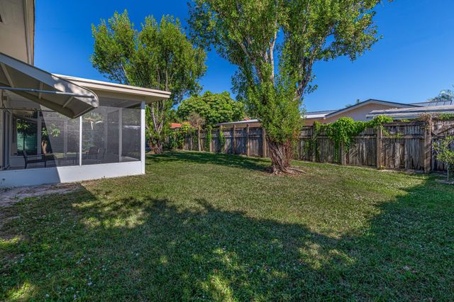 28 SE 8TH Avenue, Deerfield Beach, FL 33441