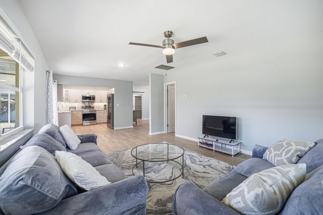 28 SE 8TH Avenue, Deerfield Beach, FL 33441