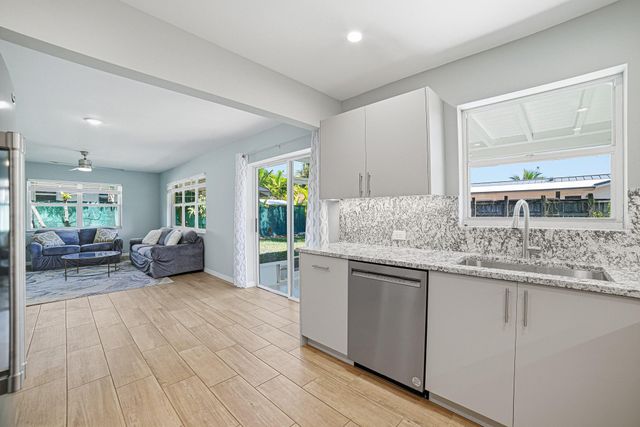 28 SE 8TH Avenue, Deerfield Beach, FL 33441