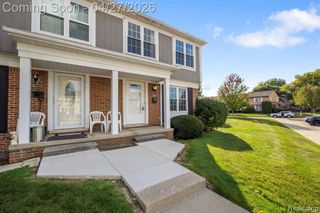 36614 Park Place Drive 68, Sterling Heights, MI 48310