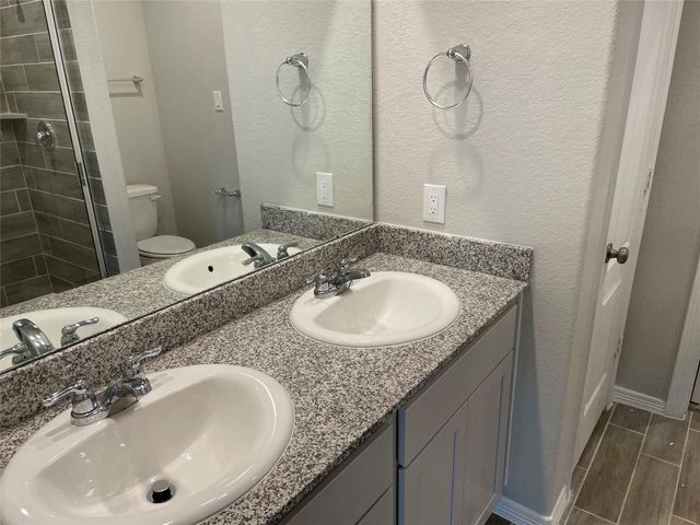 823 Redinger Ridge Drive, Houston, TX 77336