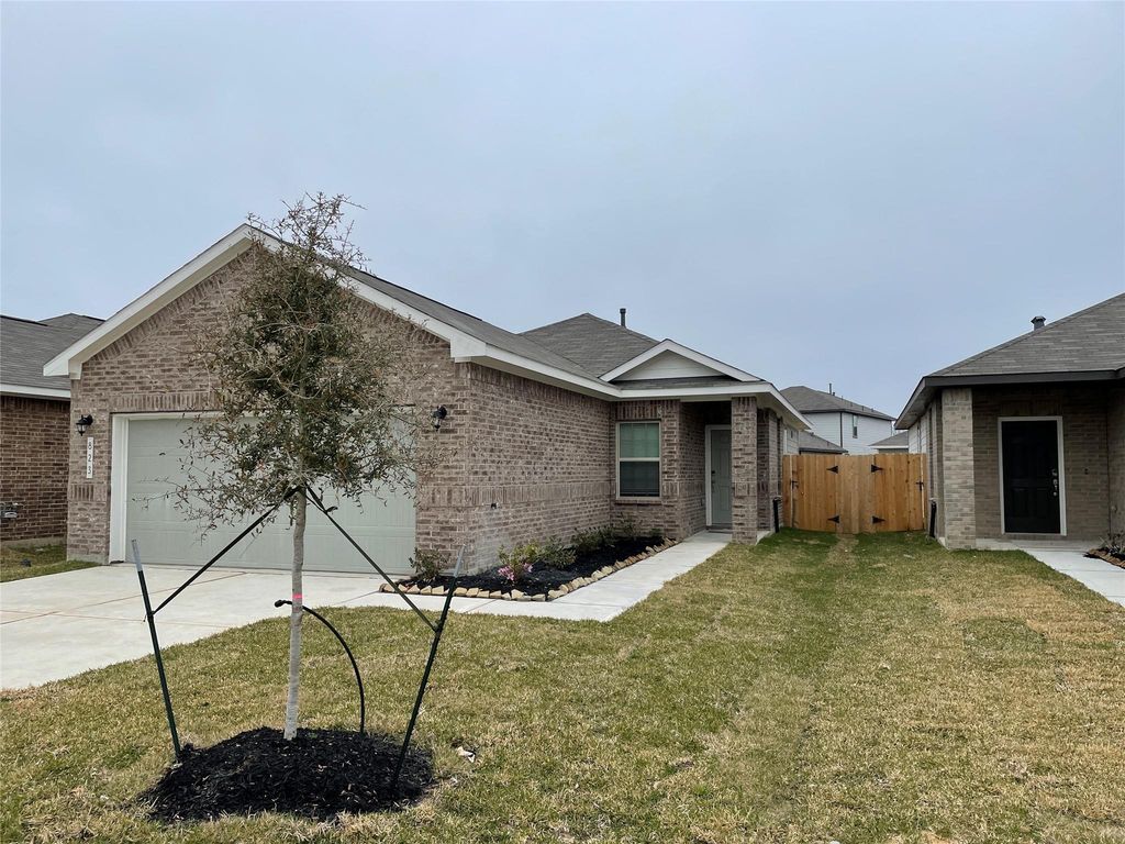 823 Redinger Ridge Drive, Houston, TX 77336