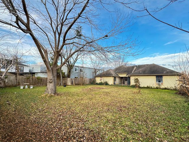 1002 Elliott Street, Houston, TX 77023