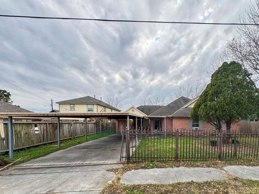 1002 Elliott Street, Houston, TX 77023