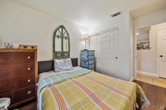 124 Pepperell Ct, Vacaville, CA 95688