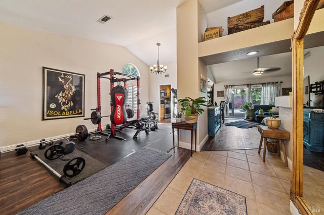 124 Pepperell Ct, Vacaville, CA 95688