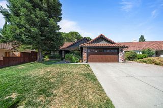 124 Pepperell Ct, Vacaville, CA 95688