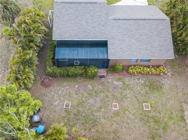 1913 SE 15th PL, Cape Coral, FL 33990