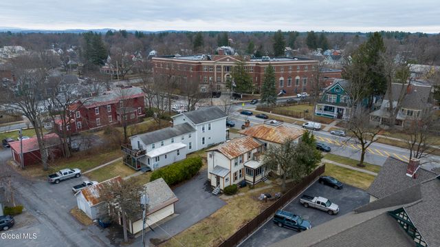 107 Lake Avenue, Saratoga Springs, NY 12866