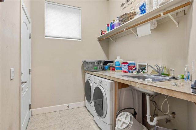 13049 Golden Trout Way, Penn Valley, CA 95946