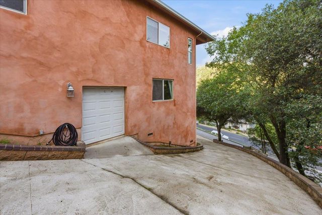 13049 Golden Trout Way, Penn Valley, CA 95946