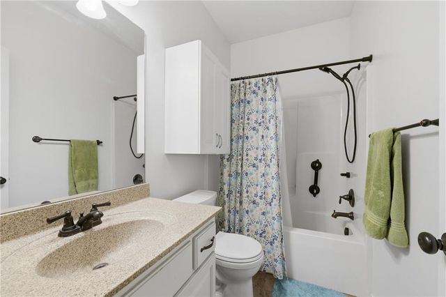 1611 NW Nicholas Drive, Grain Valley, MO 64029