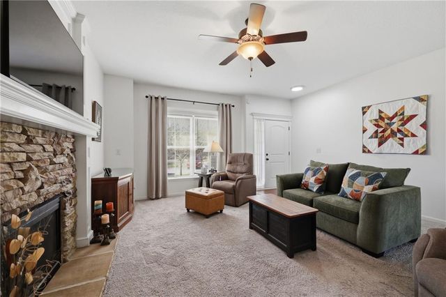 1611 NW Nicholas Drive, Grain Valley, MO 64029