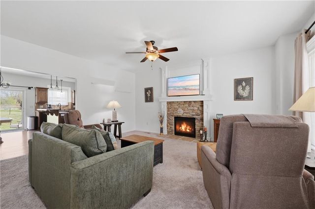 1611 NW Nicholas Drive, Grain Valley, MO 64029