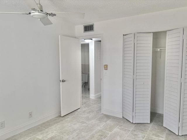 239 Sussex L, West Palm Beach, FL 33417