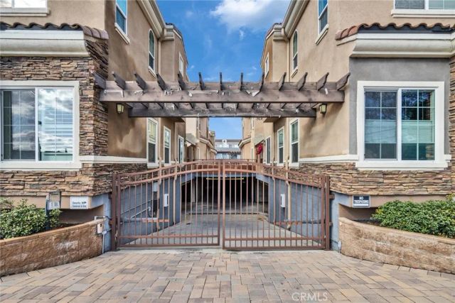 810 N Garfield, Alhambra, CA 91801